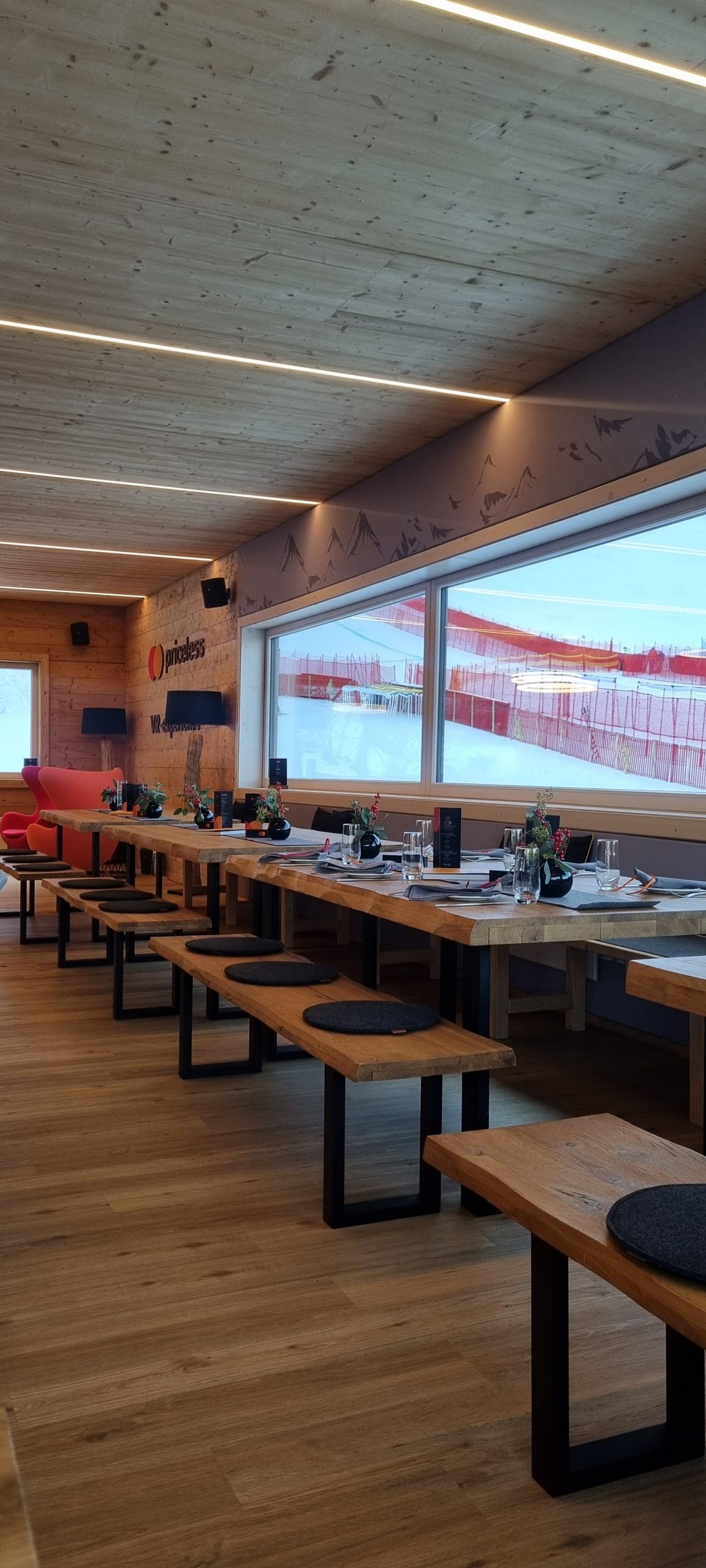 Tisch Alpin mit Baumkante L 200 x B 100 x H 76 cm